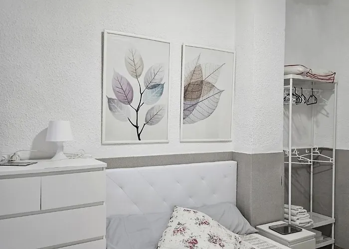 Alquiler de vacaciones: Habitacion en casa de familia ValenciaBonita